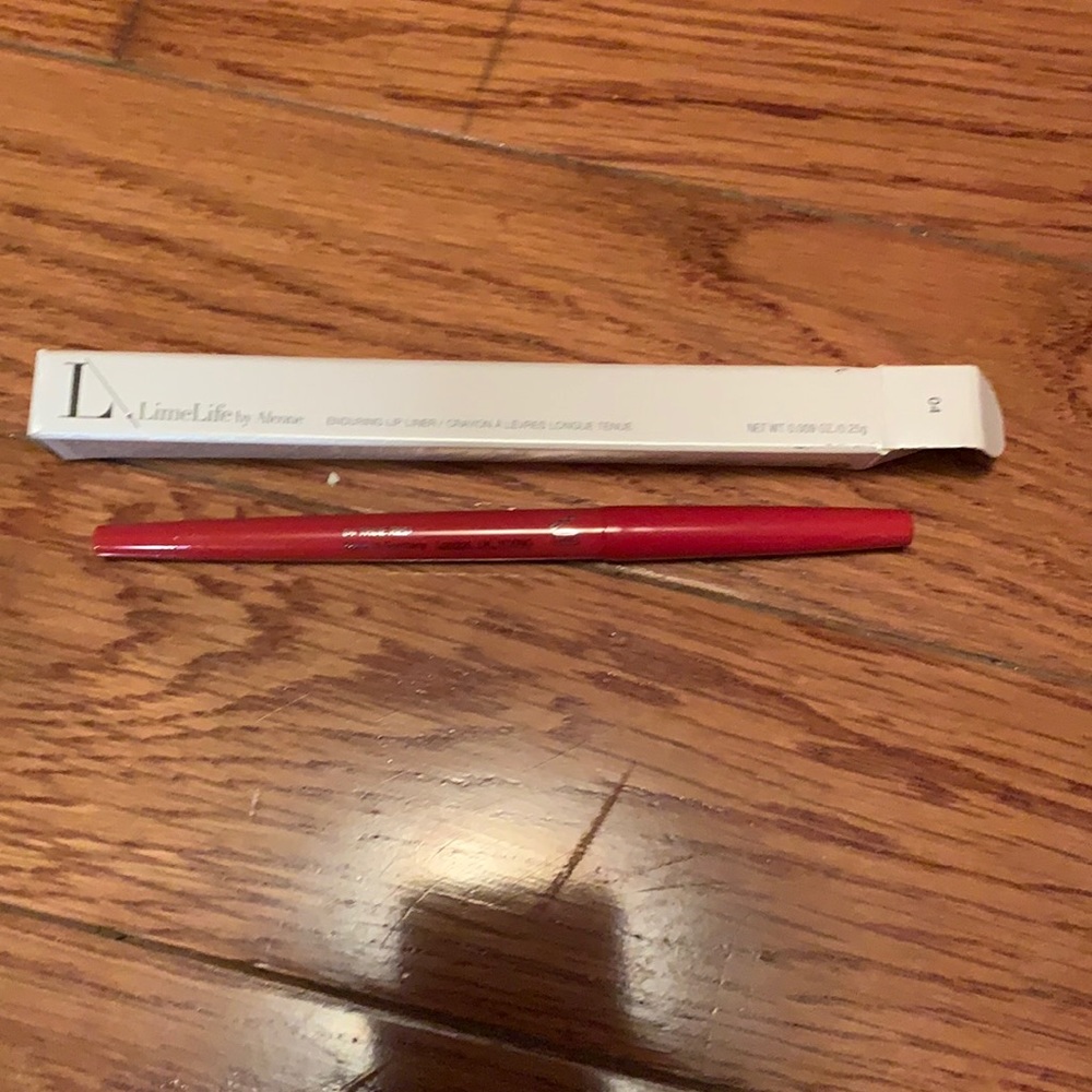Limelife by alcone enduring lip liner